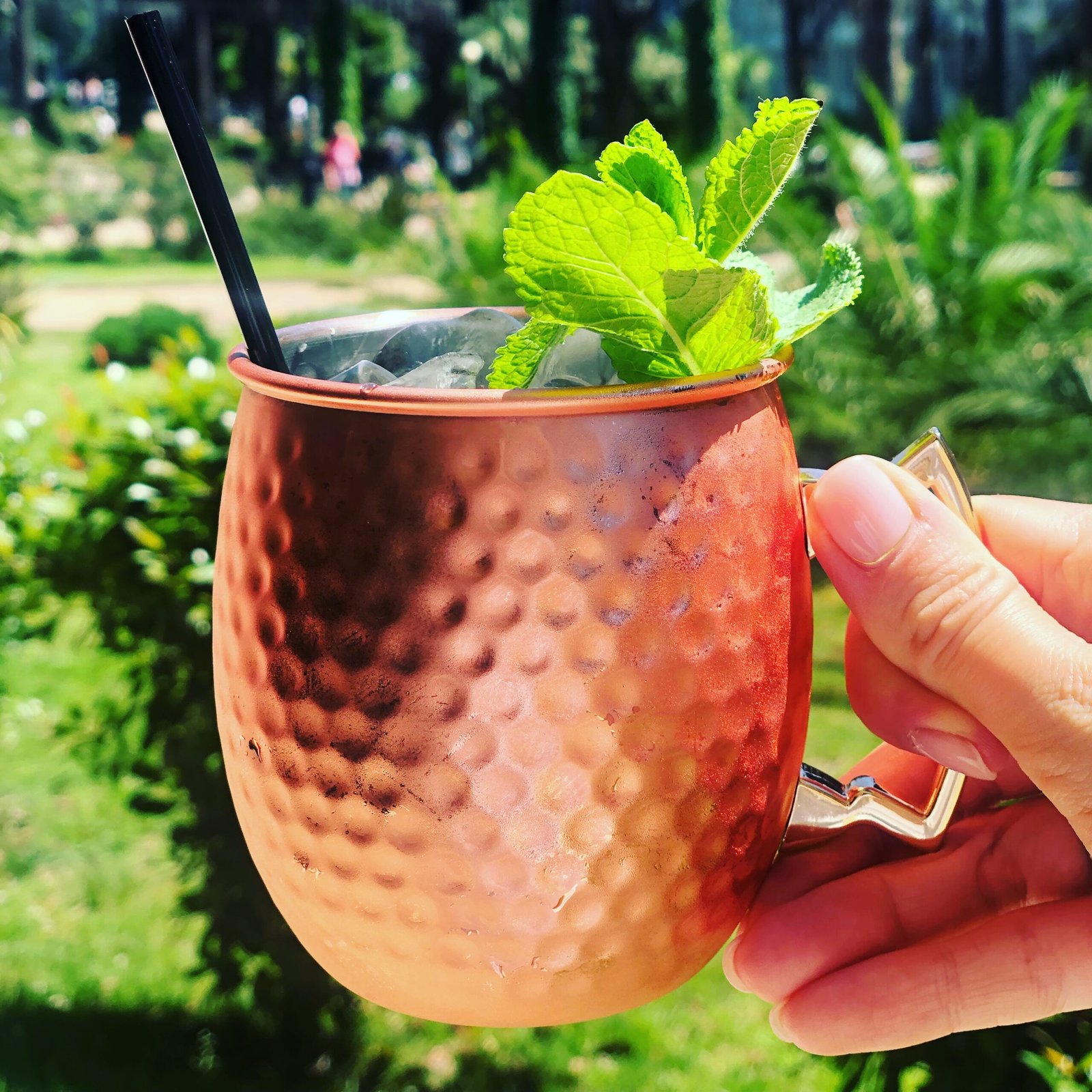 Moscow mule bartender